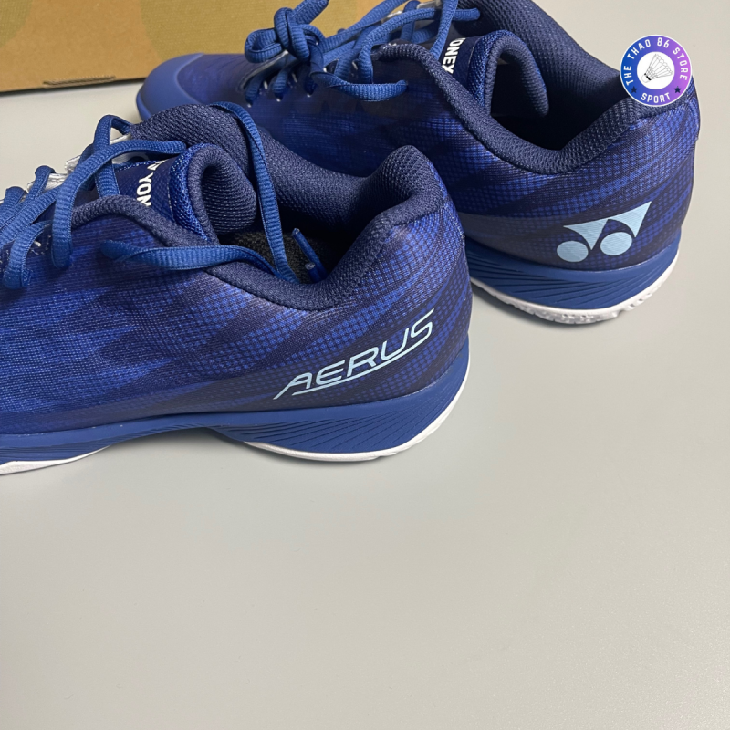 Giày cầu lông Yonex 2 màu xanh đỏ Aerus Z2