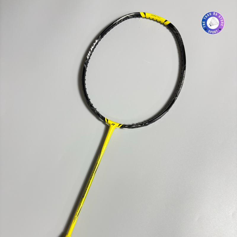 YONEX NANOFLARE 1000 TOUR