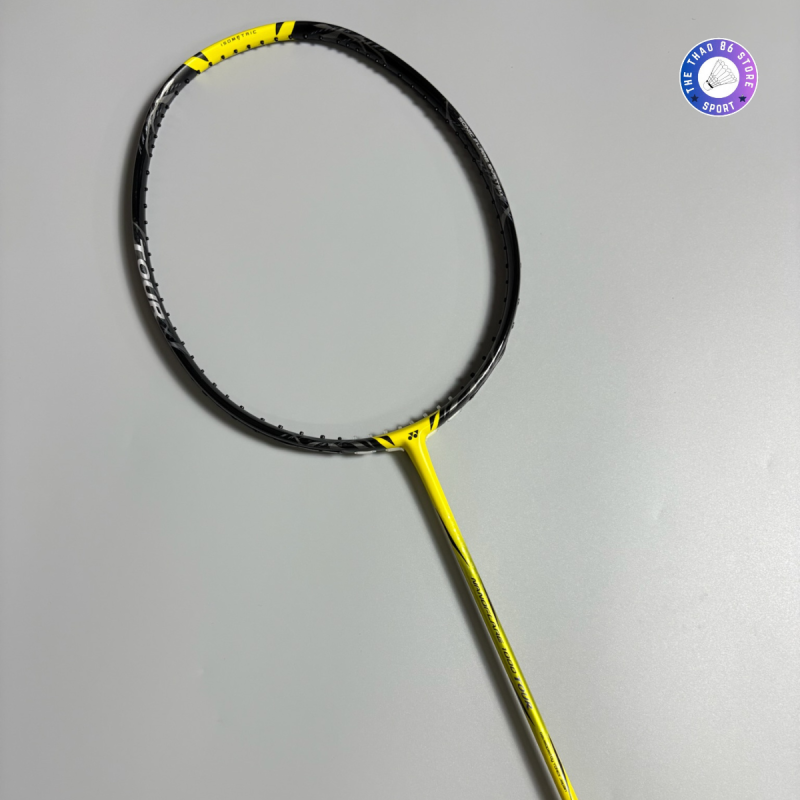YONEX NANOFLARE 1000 TOUR