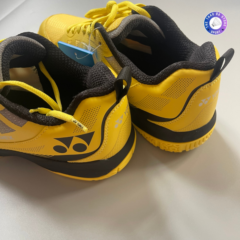 Giày cầu lông Yonex Voltrex