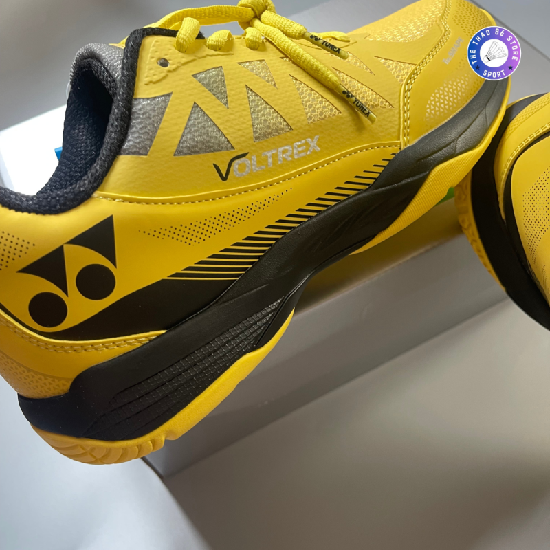 Giày cầu lông Yonex Voltrex
