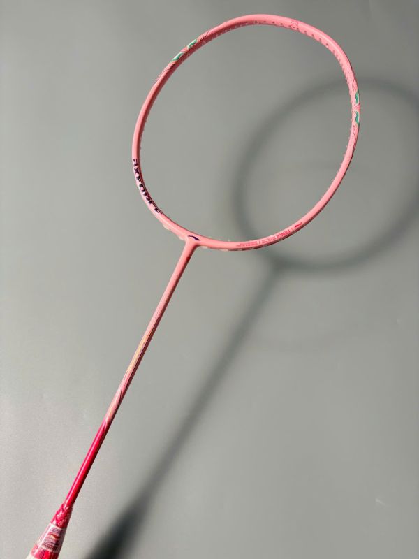 VỢT CẦU LÔNG LINING AXFORCE 60 PINK NGỰA TẾT 2026 – CN – 5U6